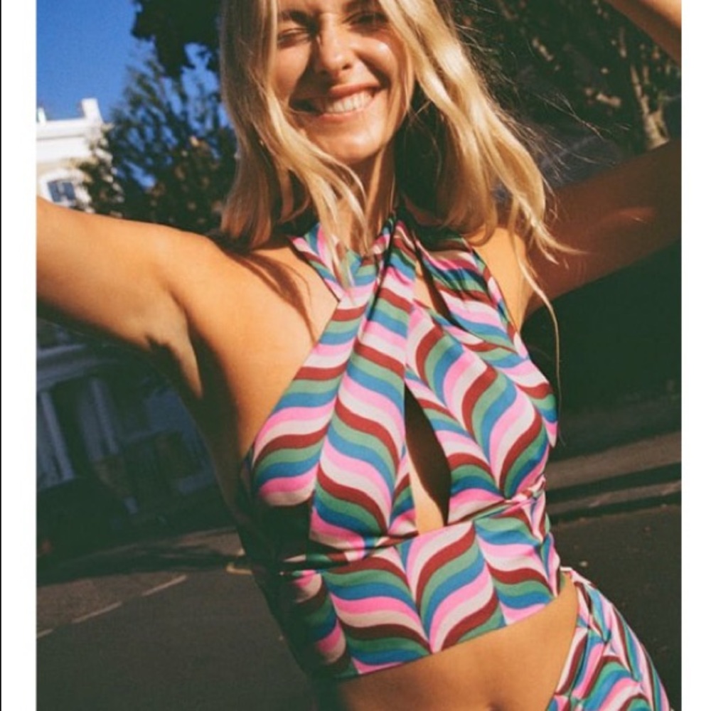 Brand-new Satin Effect Crop Top
